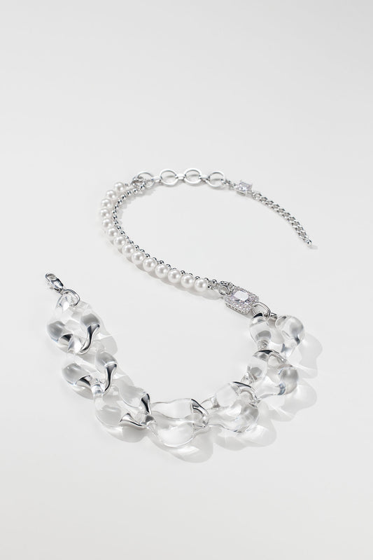 Tak Modne Pearl Lucite Necklace