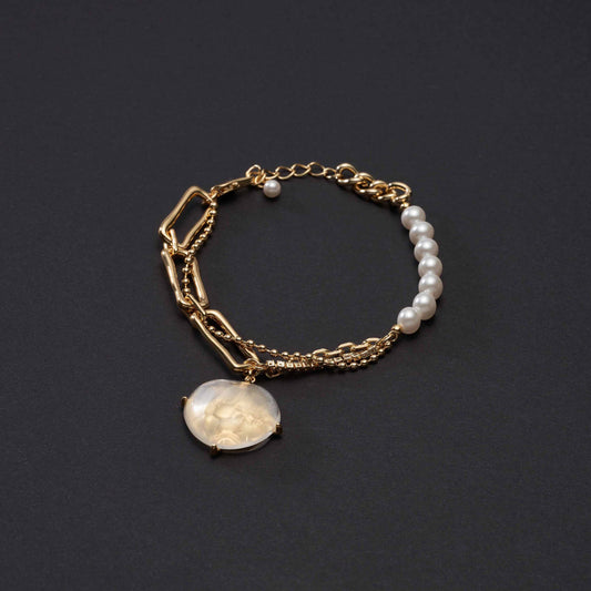 Pearl Metalic Lucite Bracelet