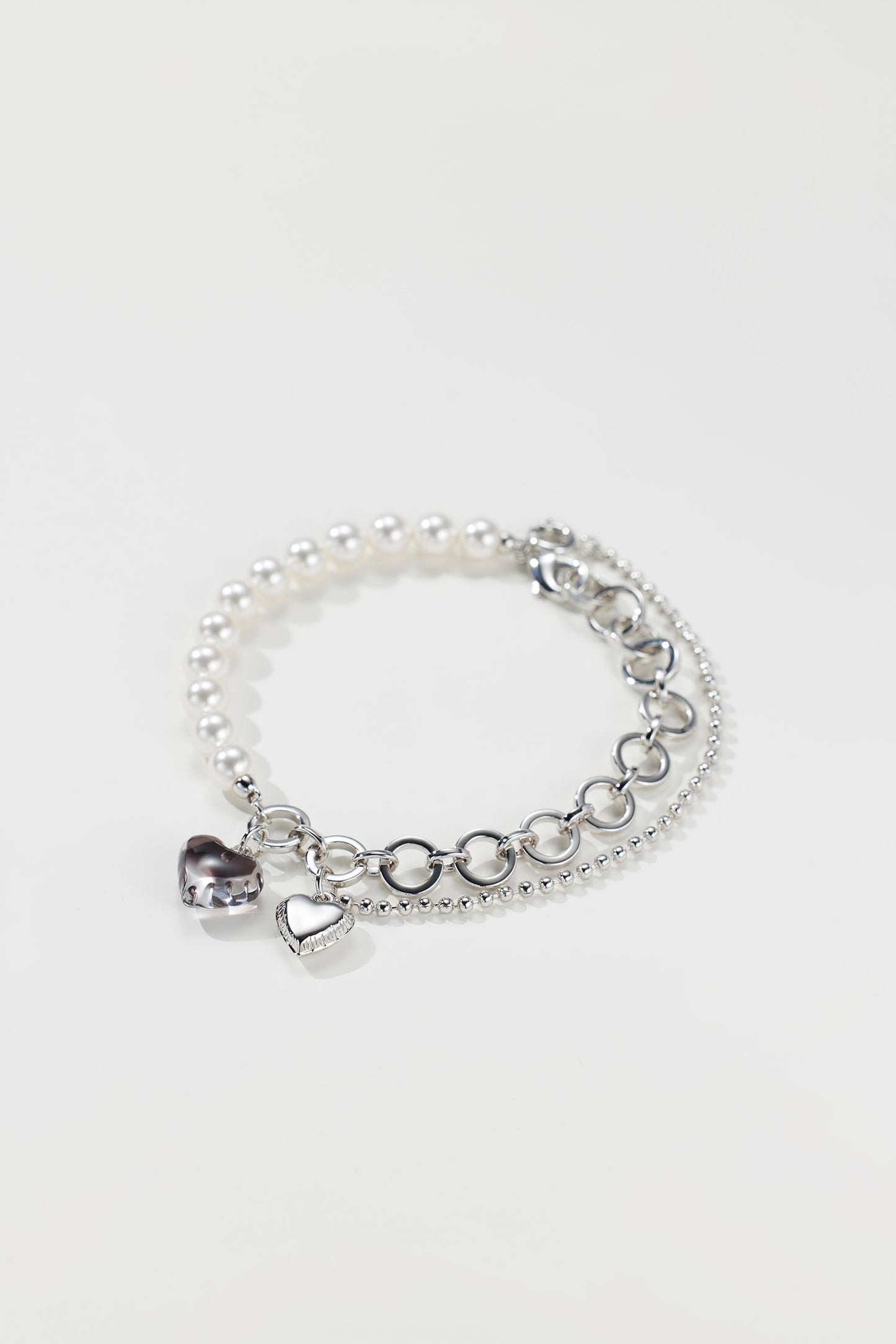 Tak Modne Lucite Dyed Heart Bracelet