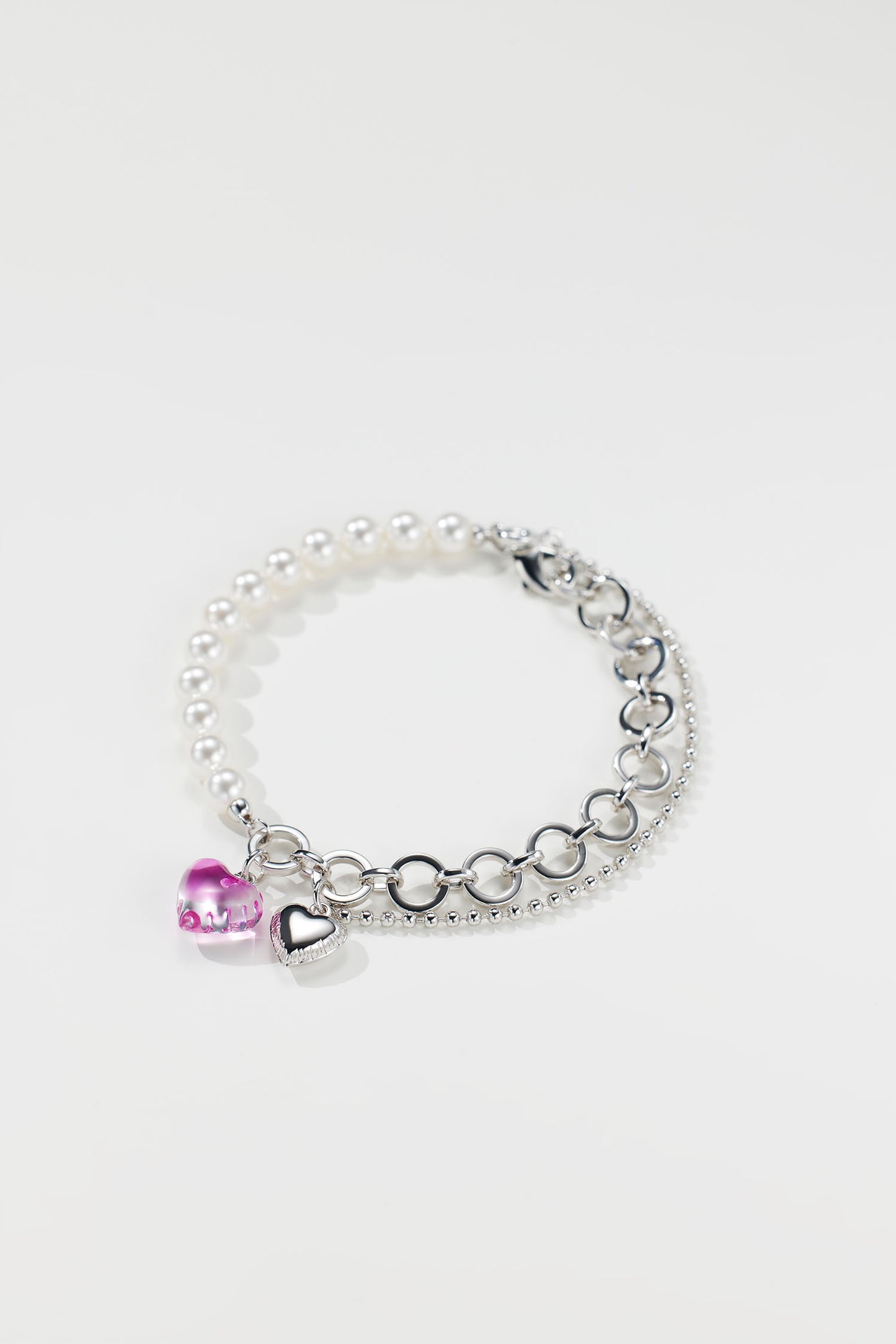 Tak Modne Lucite Dyed Heart Bracelet