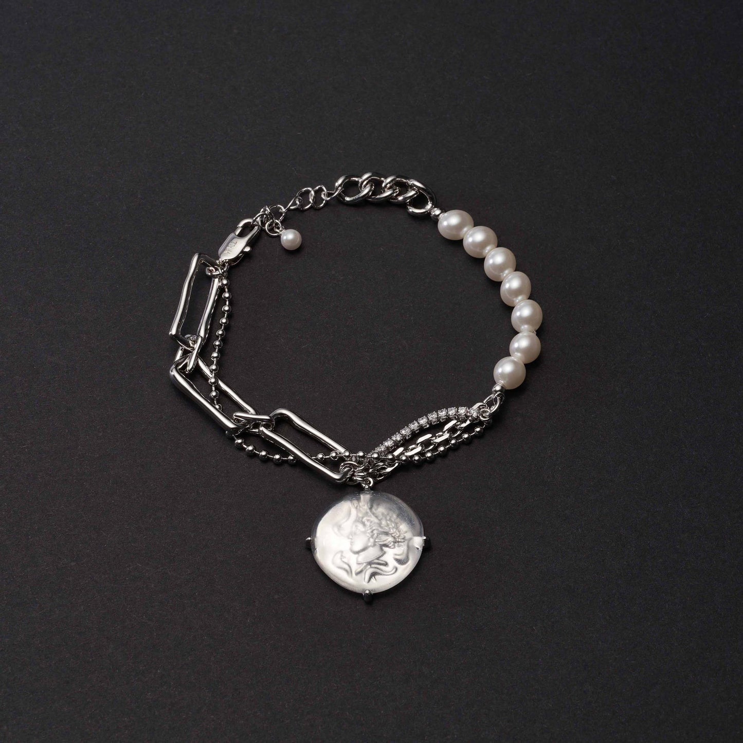 Pearl Metalic Lucite Bracelet